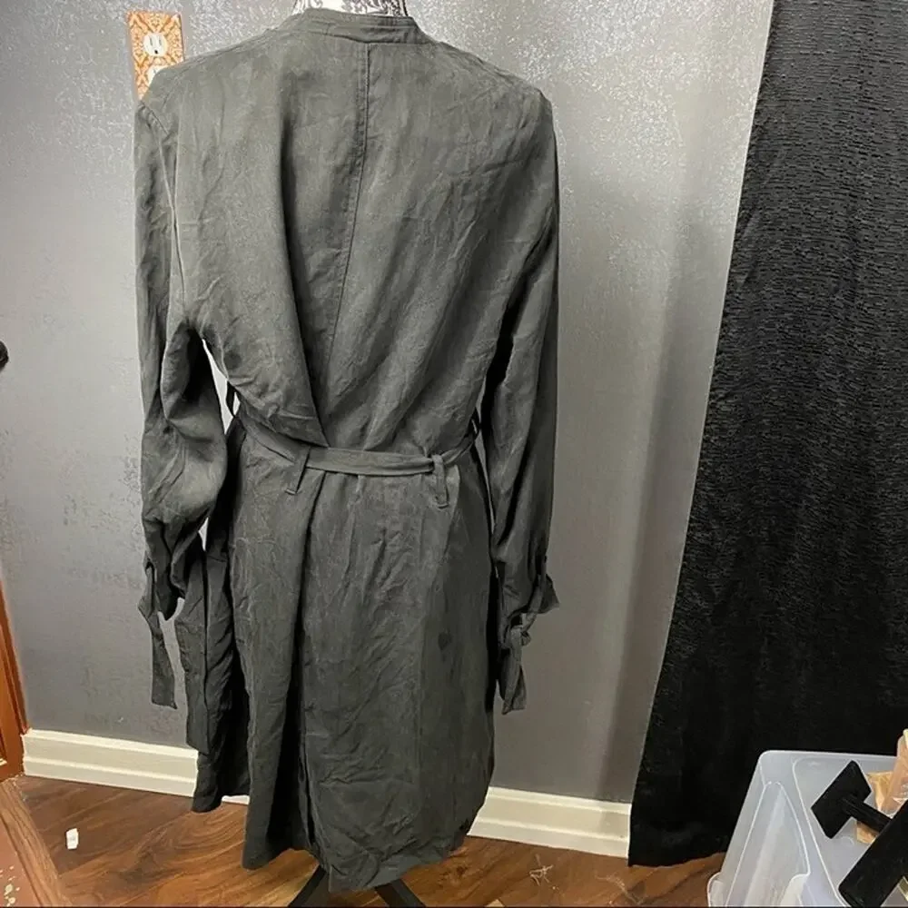 Splendid Sandwash Twill Drape Trench Coat. Black. Knee length.  Tie waist - Picture 10 of 12